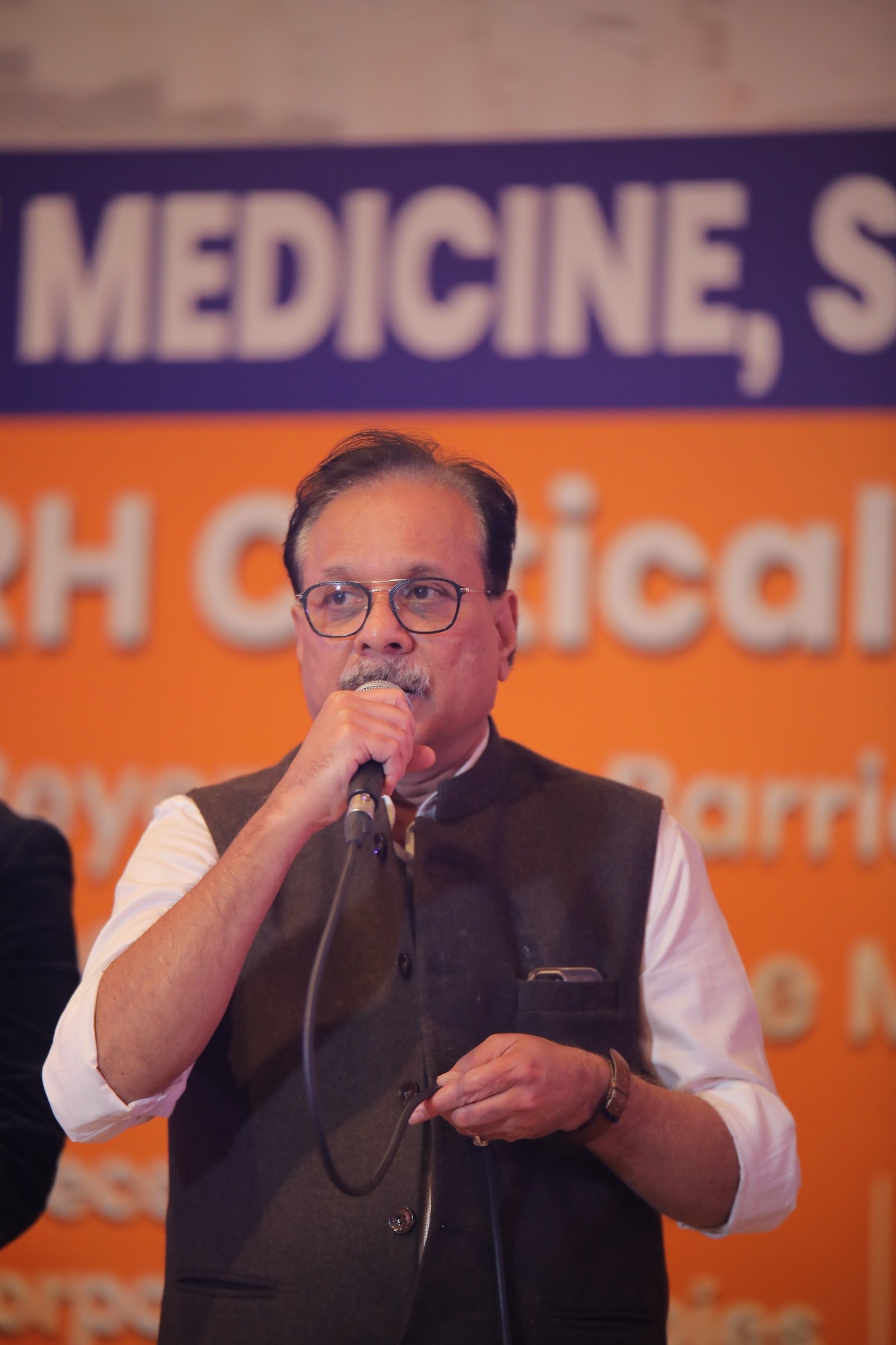 alumni-dinner-8th-critical-care-conference-photo77