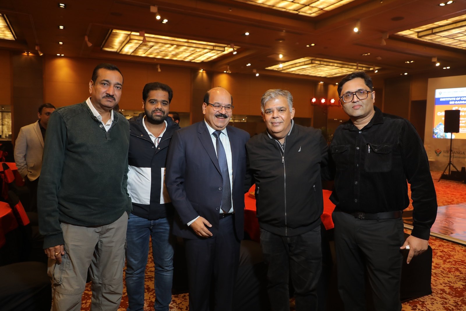 alumni-dinner-8th-critical-care-conference-photo8